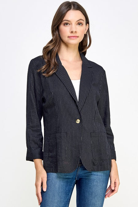 FJ65196_BlackWhite_3021422