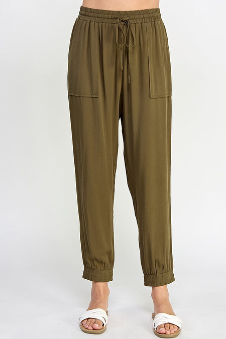 FP64962_DKOlive_3022829