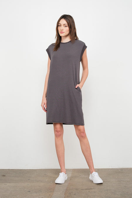 FD66744_Charcoal_3038045