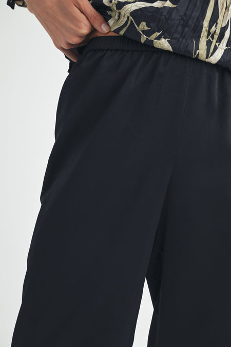 FP67697_Black_3070146