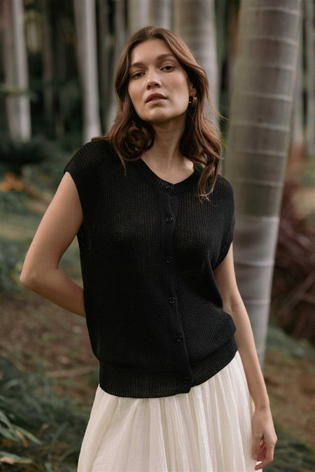 FT68728_Black_5361539