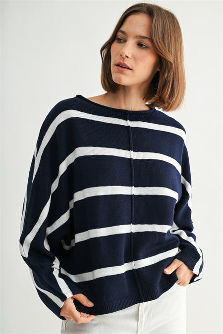 FT69193_Navywhite_4746340