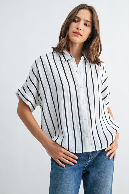 FT69099_WHTNAVY_5390423